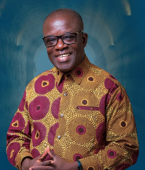 Bishop Dr. Yaw Owusu-Ansah (a)